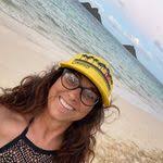 Michelle Deland's Instagram, Twitter & Facebook