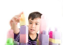 Namun permainan lidah mba lisa jauh lebih enak dari mama, lidahnya bergerak terus tanpa henti, dan benar² tapi biar deh mbak kasih tahu ke kamu, mbak pacaran dengan indra sejak kelas 2 sma dan tetap awet. Memilih Mainan Anak Sesuai Usia Alodokter