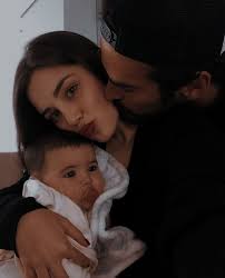 Pin By Chelsea Woods On Aesthetic Family Cute Baby Pictures Future Baby Family Goals
