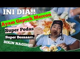 Resep ayam geprek ayam geprek nggak cuma bisa dibikin pakai sambal bawang aja~. Kalori 1 Porsi Ayam Geprek