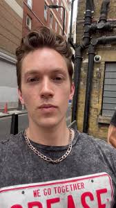 @Grease_UK's video Tweet