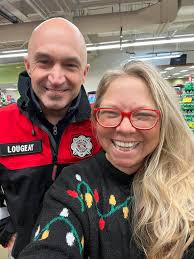 Had the BEST accidental & totally random meet up today at the grocery store  with local firefighter & SHHS alum Ryan Lougeay!!! Cannot wait to grab a  drink and catch up more
