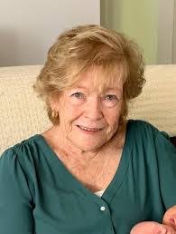 Maureen Stack's Instagram, Twitter & Facebook