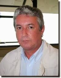 Ex-vereador de Londrina é encontrado morto em casa O corpo de Salvador  Francisco de Oliveira Neto foi encontrado por sua mulher, no início da  manhã desta segunda. Atualmente, ex-vereador exercia cargo de