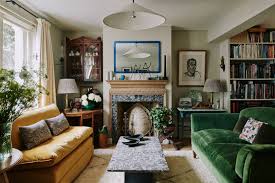 Guy Tobin S London House Is A Lesson In Mixing Antiques From A Range Of Styles And Movements Stylish Living Room Rooms Home Decor House Interior