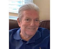 Danielle Devine's Instagram, Twitter & Facebook