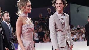 Timothée chalamet · 3 september 2021. Peinlich Timothee Chalamet Uber Kuss Fotos Mit Lily Rose Promiflash De