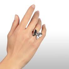 Anello Charm Farfalla Raspini Anelli In Argento Raspini Shop Ufficiale Anelli In Argento Anelli Argento