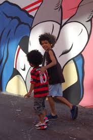 Depuis plus de 50 ans, on entend qu'il faudrait marcher l'équivalent de 10000 pas par jour pour maintenir sa forme. Comment Atteindre 10 000 Pas Par Jour Et Plus Si Affinites Fitzenlove