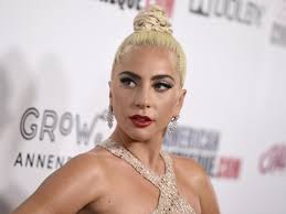 Lady gaga stelle in dem song die wucht und den umfang ihrer stimme aus: Lady Gaga Und Ihr Verlobter Christian Carino Haben Sich Getrennt