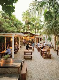 A Tour Of Hartwood Restaurant In Tulum Mexico Slideshow Photos Bon Appetit Exterior Rustico Restaurante Rustico Decoracao De Restaurante