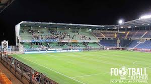 The stadium is able to hold 20,400 people and was built in 1956. Stade De L Aube Guide Troyes Ac Football Tripper