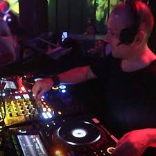 Dahlem humanities center (dhc) builds on the most complete range of disciplines in the humanities to be found in all of germany. Garten Der Luste Kitkat Club Berlin 2018 Dj Set Live