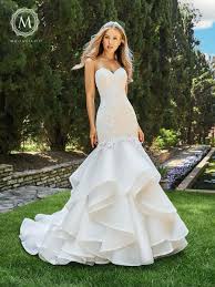 Pin By Hatice Nurten Sen Yalaz On Gelin Wedding Gowns Mermaid Wedding Dresses Lace Elegant Wedding Dress