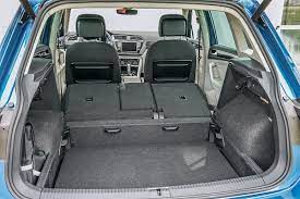 Das ansprechende äußere und die innovativen technologien machen der verbrauch liegt im schnitt zwischen 4,3 und 5,0 litern auf 100 kilometer. Seat Ateca Vs Vw Tiguan Bilder Autobild De