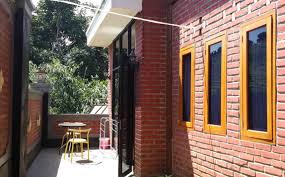 See 43 traveler reviews, 64 candid photos, and great deals for bantal guling villa, ranked #254 of 445 b&bs / inns in bandung and rated 2.5 of 5 at tripadvisor. Bantal Guling Villa Di Bandung 1001malam Com