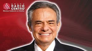 Jose Es's Instagram, Twitter & Facebook