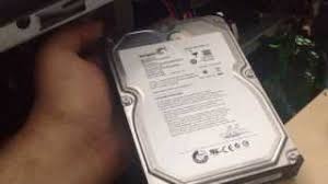 The 7200.12 has an effective speed of just 88.4 mb/s which is a whopping 54% below the average of the group leaders. Dead 1tb Seagate Barracuda 7200 12 Hard Drive Youtube