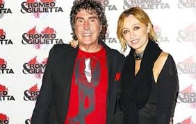 L'addio di francesco e roby facchinetti. La Vedova Di Stefano D Orazio Nemmeno Una Carezza