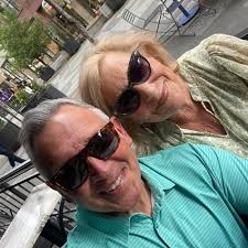 Comin to you LIVE from Shakers !