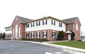 Listed by jkb timelesstresaures estate sales. 9 Professional Circle Colts Neck Nj 07722 Loopnet Com