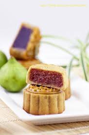 自制无花果月饼的做法 图解 如何做自制无花果月饼 怎样做自制无花果月饼 自制无花果月饼的详细步骤 自制中秋月饼 美食吧 food moon cake recipes