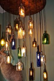 Pin Von Valasinyovszki Auf Landscaping Ideas Flasche Kronleuchter Flaschenlampe Lampe Aus Flaschen