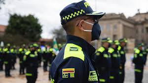 Avanza plan piloto para cambiar los uniformes de la policía nacional la institución ha venido haciendo presentaciones para socializar la nueva imagen de los uniformados. Gd1f64 Wuyczrm