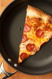 The Best Way To Reheat A Slice Of Pizza Reheat Pizza Reheat Pizza In Oven Heat Pizza