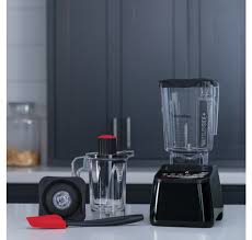 After touching the power button, the rest of the display lights up. Tsc Ca Blendtec Designer 650 Blender With Bonus Twister Jar