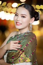 ສາວຜູ້ໄທ💚 • ຊຸດຈາກ มูลแม่นาย • Makeup Viengdalee DV • ຊ່າງພາບ T'tub Ntxawg  Vwj