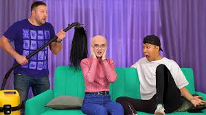 Search, discover and share your favorite woohoo gifs. 12 Astuces Et Blagues De Papa Guerre De Blagues Familiale Youtube