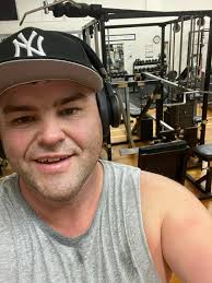 WOW! Healthy Man Ash has lost almost 9kg in 17 days!