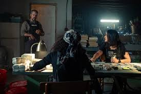 The Rip' Review: Matt Damon, Ben Affleck and a Stash of Cash - WSJ