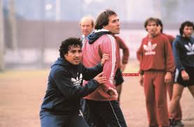 Los últimos años del viejo fueron en gimnasia. 2009 Cai Aimar 100x100 El Grafico