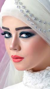 عروسة محجبة جميلة اوى اجمل صور عرايس محجبات شيك وجميلة عروسة عربية عرس عربي محجبة منقبة متزوجة In 2021 Matrimony Eye Makeup Styles Matrimonial Services