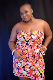 Pin By Alem Do Cabelo On Mulheres Carecas Bald Women In 2020 Bald Hair Natural Hair Styles Short Natural Hair Styles