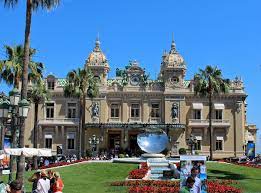 This casino is exquisite in its design, with the 'atrium' room being paved in marble and surrounded by the gaming rooms in the monte carlo casino are what it is all about, however, and they sport as. Spielbank Monte Carlo Wikipedia