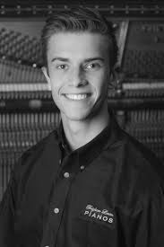 Ben.Larson.BW_af2da0ca-b5e6-4007-9b32-66b06d43af62.jpg?v=1735947080&width=1500