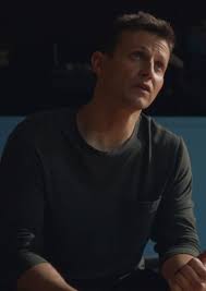 Frank asks erin to liaise between him and ny governor mendez regarding policy reform he privately backs, but can't publicly support, because it goes against police rank and file. Blue Bloods Season 11 Episode 10 Review The Common Good Tv Fanatic