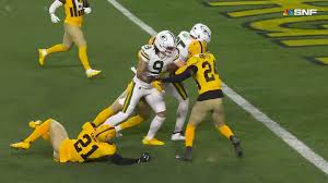 Kraft storms into end zone for first TD of night