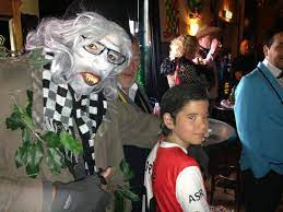 Fenerbahçe'nin eski hollandalı oyuncularından pierre van hooijdonk, şimdi cocu için korkuyorum dedi. Pierre Van Hooijdonk On Twitter Graziano Pelle Ook In Breda Met Carnaval Alaaf Http T Co B6ov4jje