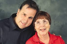 That's love: City man writes to mom daily since '81