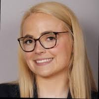 Hannah Napier's Instagram, Twitter & Facebook