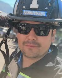 🎊🎉Queremos saludar en el día de sus cumpleaños a nuestro Voluntario  Honorario, Felipe Arroyo. Que tengan un gran dia, junto a sus seres  queridos. un abrazo fraterno de todos sus pares primerinos☝🏻💙🚒 @