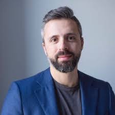 Samuel Holley's Instagram, Twitter & Facebook