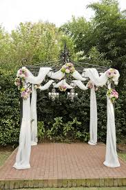 21 Amazing Wedding Arch Canopy Ideas Gazebo Wedding Decorations Wedding Arbors Outdoor Wedding Decorations
