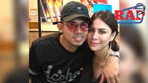 He married nazirah ayub in 2011. Baju Isteri Pun Nabil Kena