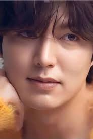 How do I look? I think I miss you 😔💗