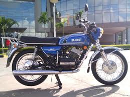 Why The Yamaha Rd350 Is So Revered In India The History Behind The Cult So, yamaha has started updating its bikes lineup for 2021 with the bs6 engine. yamaha rd350 is so revered in india